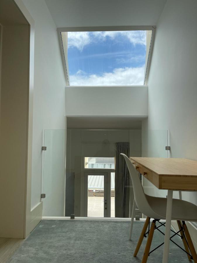 Beautiful Penthouse Apartment With Terrace - 4 Minute Walk To The Beach ترويا المظهر الخارجي الصورة