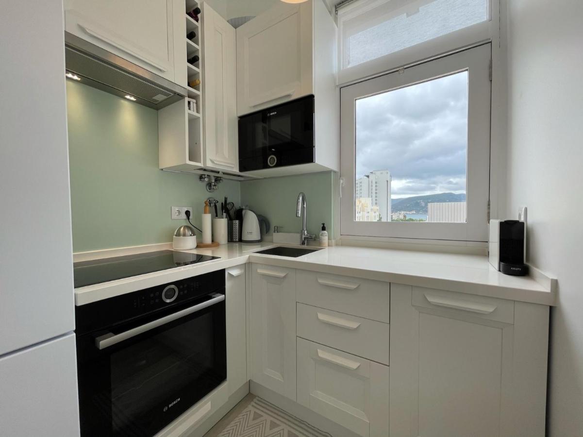 Beautiful Penthouse Apartment With Terrace - 4 Minute Walk To The Beach ترويا المظهر الخارجي الصورة